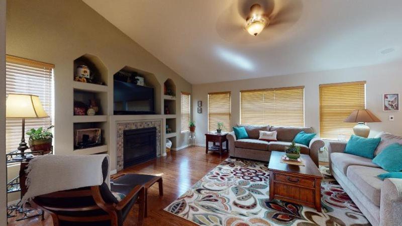 120 Winding Meadow By Vacation Rentals For You Моньюмент Екстер'єр фото
