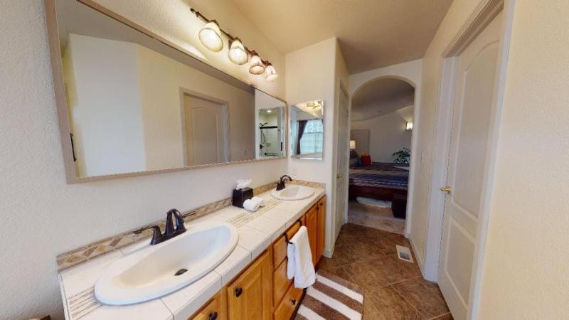 120 Winding Meadow By Vacation Rentals For You Моньюмент Екстер'єр фото